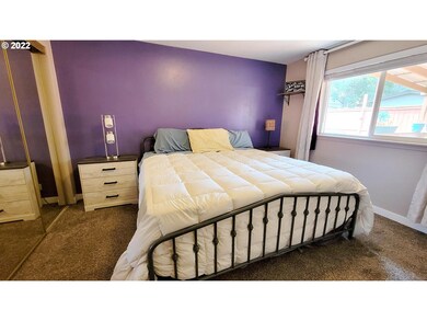 Bedroom, Primary