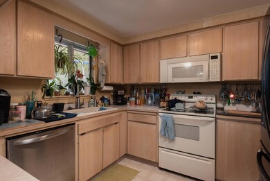 1797 NE Daphne Dr, Bend, OR 97701 - photo 5