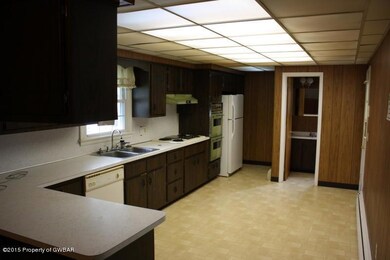 168 New Mallery Place, Wilkes Barre, PA 18702 - photo 4