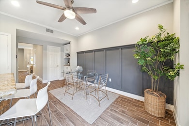 Another view of the breakfast room.
