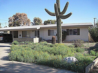 Front of home (4)