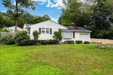 47 Dogwood Ln, Meriden, CT 06450 - photo 2