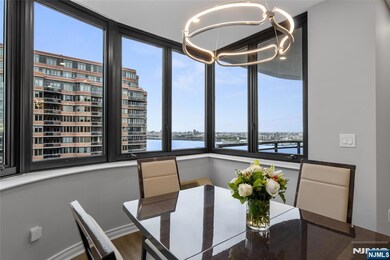 100 Carlyle Dr unit 12B-South, Cliffside Park, NJ 07010 - photo 4