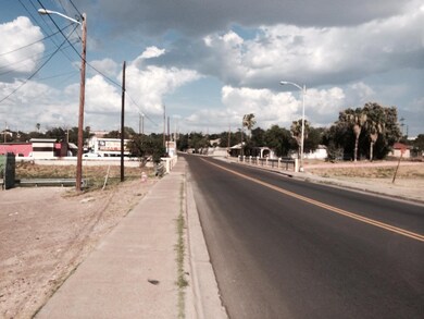 206 Sanchez St, Laredo, TX 78040 - photo 2