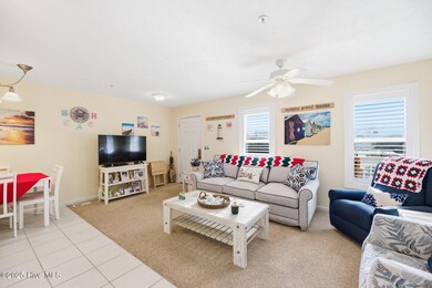 305 N Topsail Dr unit 5, Surf City, NC 28445 - photo 3