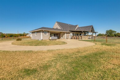 181 County Road 4692, Boyd, TX 76023 - photo 2