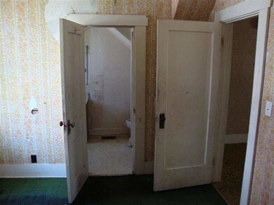 209 E Walnut St, Portland, IN 47371 - photo 4