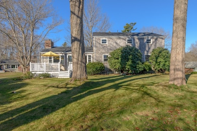 19 Tall Pine Rd, Cape Elizabeth, ME 04107 - photo 2