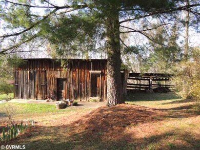 Parking Lot/Garage - 1 car garage with workshop, a