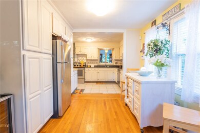 84 Longwood Ave, Warwick, RI 02888 - photo 4