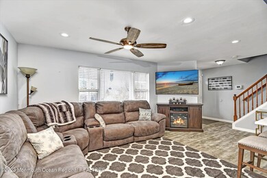04-Living Room