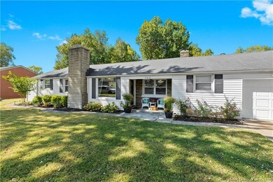 905 Sycamore Dr, Jeffersonville, IN 47130 - photo 4