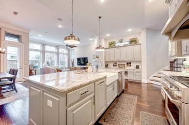 8602 Costmary Ln, Houston, TX 77055 - photo 5