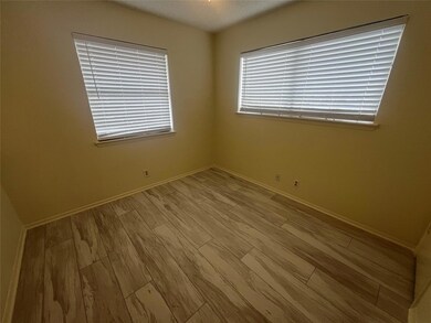 807 Lloyd Ln unit A, Elgin, TX 78621 - photo 3