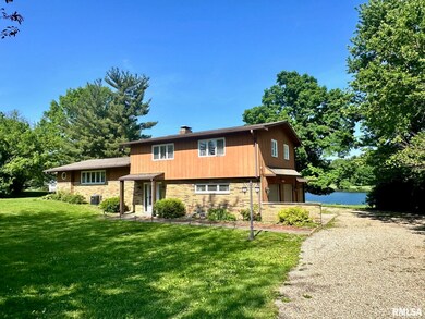 203 Leland Lake Dr, Jacksonville, IL 62650 - photo 2