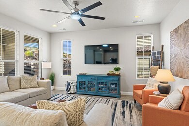 06 - 2466 E Cascadsa Way-004