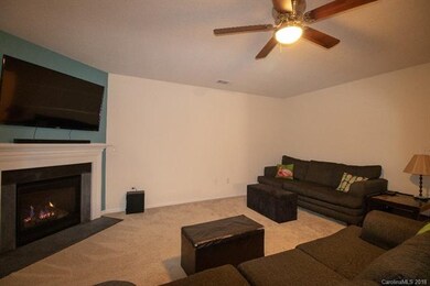 123 Harvest Pointe Dr unit 69, Statesville, NC 28677 - photo 4