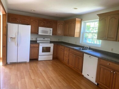 450 Spencer St, Fall River, MA 02721 - photo 4