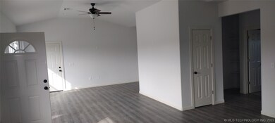 3977 N 195 Rd, Beggs, OK 74421 - photo 4