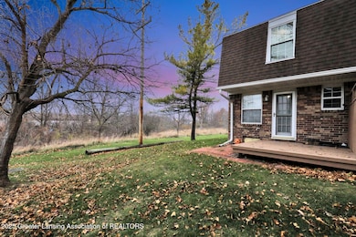 6238 Beechfield Dr unit 116, Lansing, MI 48911 - photo 7