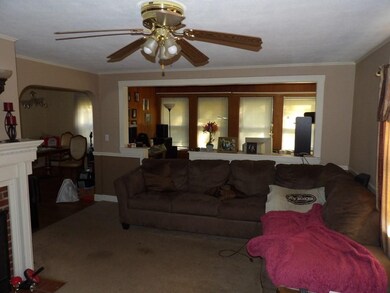 24 Parker St, Billerica, MA 01821 - photo 2