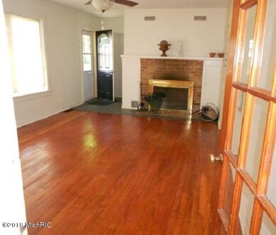 5586 Parkview - 19