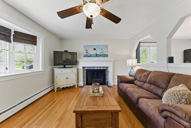 54 Reynolds St, Ludlow, MA 01056 - photo 6