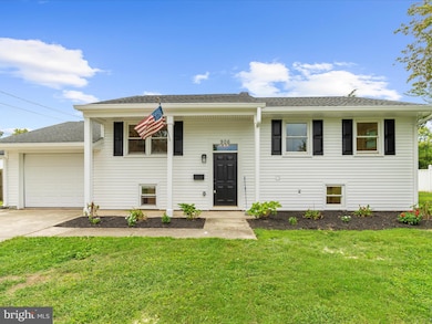 906 Silver Maple Ct, Glen Burnie, MD 21060 - photo 2