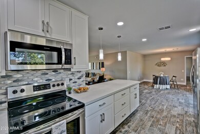 10706 W Pineaire Dr unit 35A, Sun City, AZ 85351 - photo 7