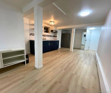 11333 204th St unit 3, Saint Albans, NY 11412 - photo 2