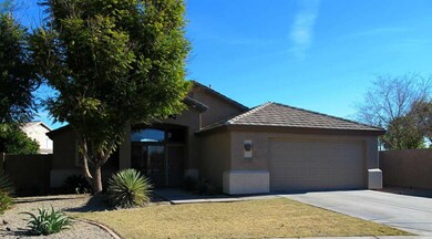 060_Front Yard