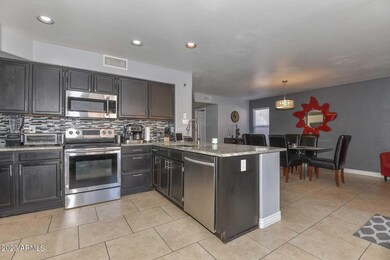 Kitchen2 (3)