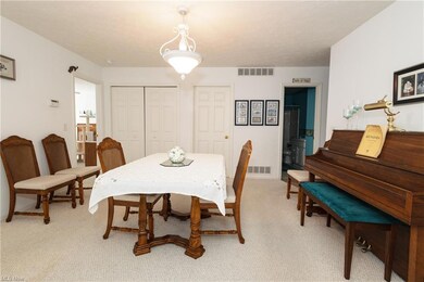 33 Canterbury Cir unit 26, Oberlin, OH 44074 - photo 7