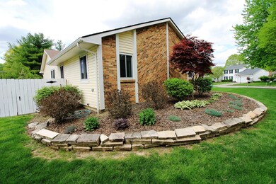 7555 Satterfield Rd, Columbus, OH 43235 - photo 2