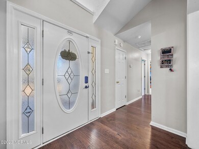 21-web-or-mls-M1B12195