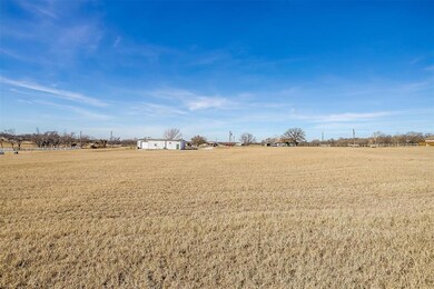 975 Hlavek Rd, Decatur, TX 76234 - photo 5