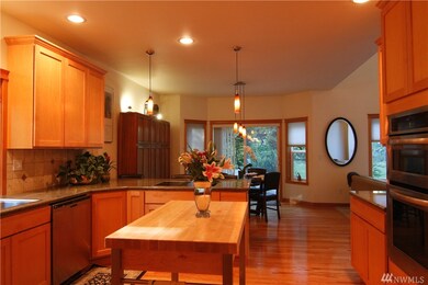 131 Winesap Rd, Bothell, WA 98012 - photo 2