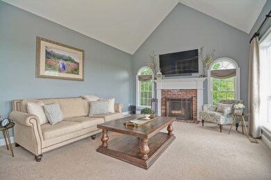 19 Rhodes Dr, Wrentham, MA 02093 - photo 4