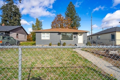 811 E Dalke Ave, Spokane, WA 99208 - photo 2