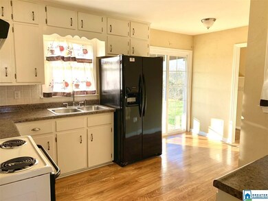 2804 9th St NE, Center Point, AL 35215 - photo 4