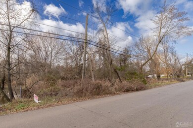 5 Delar Pkwy, Franklin Park, NJ 08823 - photo 4