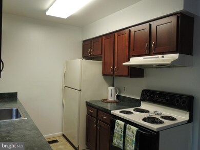 11511 Summer Oak Dr, Germantown, MD 20874 - photo 6