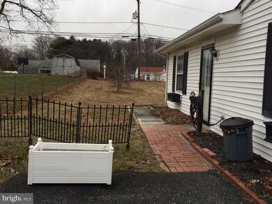 335 Walgrove Rd, Reisterstown, MD 21136 - photo 6