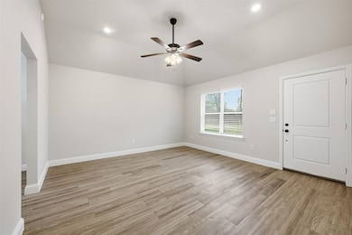 230 E Johnson St, Denison, TX 75021 - photo 5