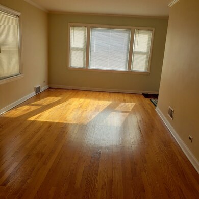 2724 W Gregory St unit 2, Chicago, IL 60625 - photo 2