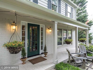 9827 Fosbak Dr, Vienna, VA 22182 - photo 3