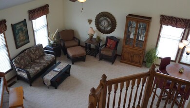 1515 Newcomer Rd: Great Room