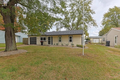 4904 Lisbon Cir, Sandusky, OH 44870 - photo 2