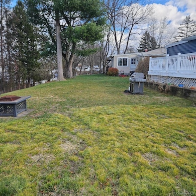 28 Cardinal Dr, Poughkeepsie, NY 12601 - photo 3