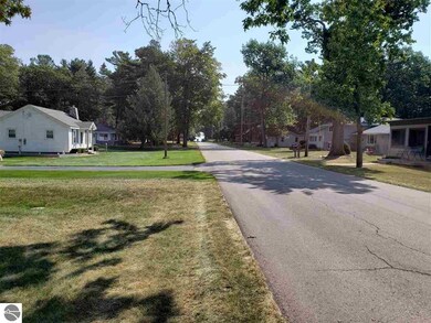 5449 E Michigan Ave, Au Gres, MI 48703 - photo 3